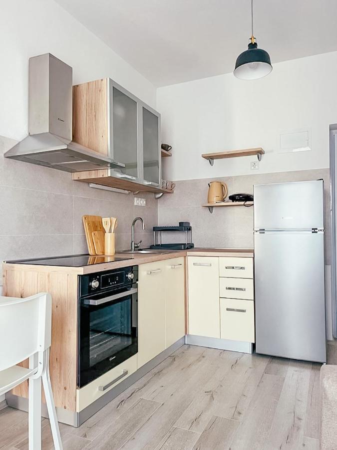 Apartments Happy Sukošan Exterior foto